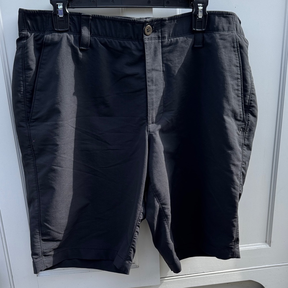 Under Armour Men's Dark Gray Flat Front Shorts